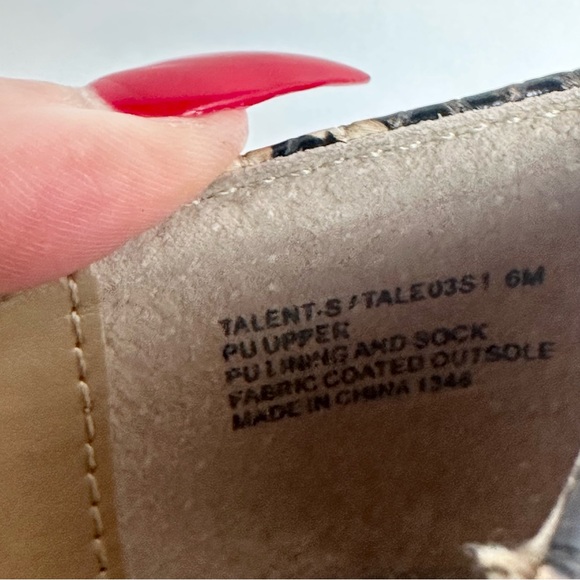 Steve Madden Talent Brown Leather Snakeskin Pointed Toe Flat Loafers Size 6 - Picture 10 of 12